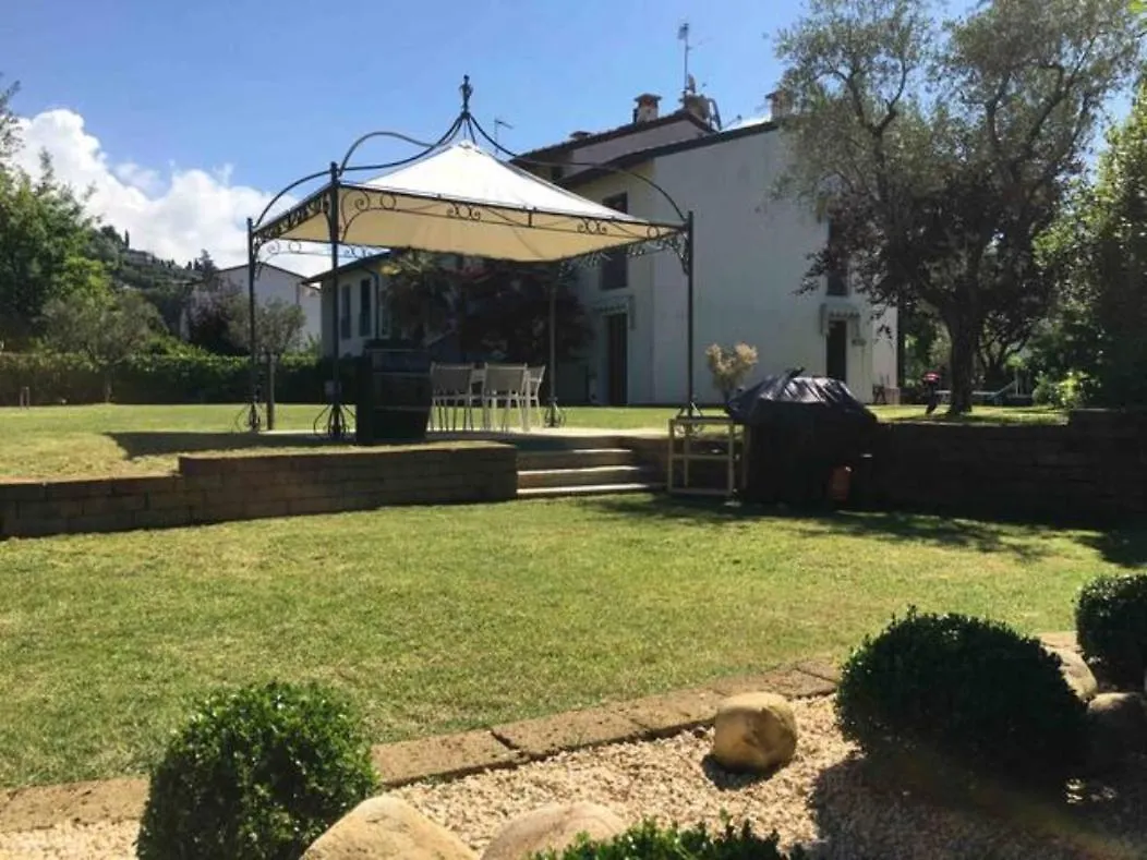 Holiday home Villa Con Ampio Giardino Esterno E Piscina Condominiale Garda