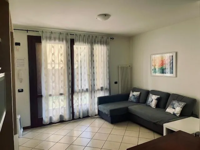 Holiday home Villa Con Ampio Giardino Esterno E Piscina Condominiale Garda